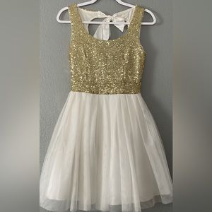 Gold and White Dress Size 3/4